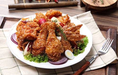 叫了个炸鸡炸鸡